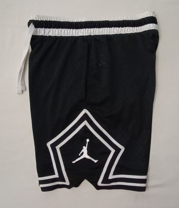 Jordan AIR Nike Diamond Shorts оригинални гащета S Джордан Найк черни шорти спорт