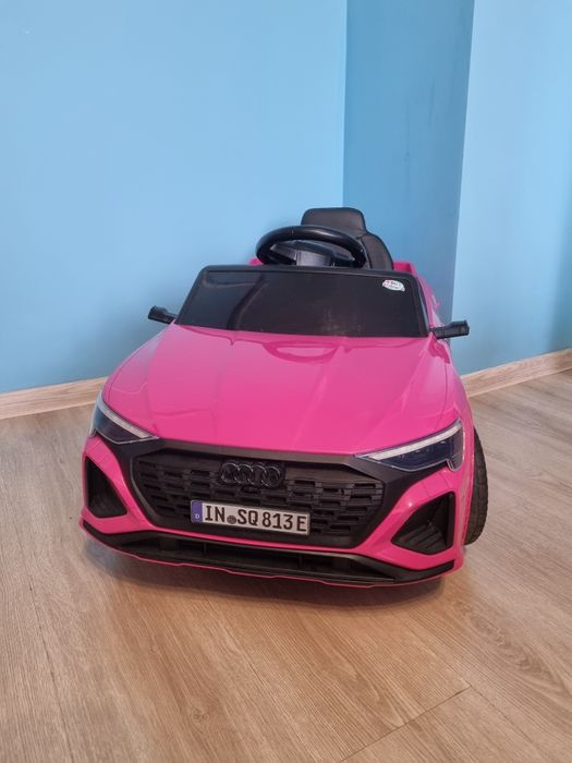 Акумулаторна кола  Audi SQ8 e-tron мет. розов