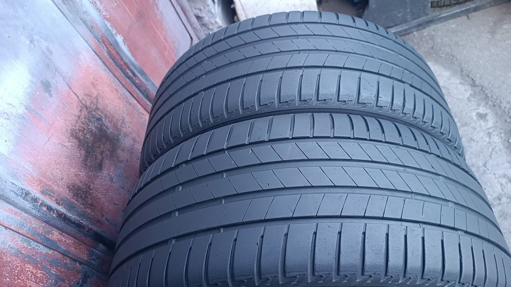 245/40/19 Bridgestone