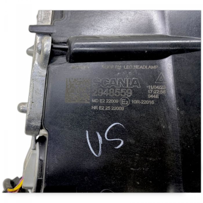 2948559 Reflectoare, dreapta SCANIA L,P,G,R,S-series (2016-) SCANIA