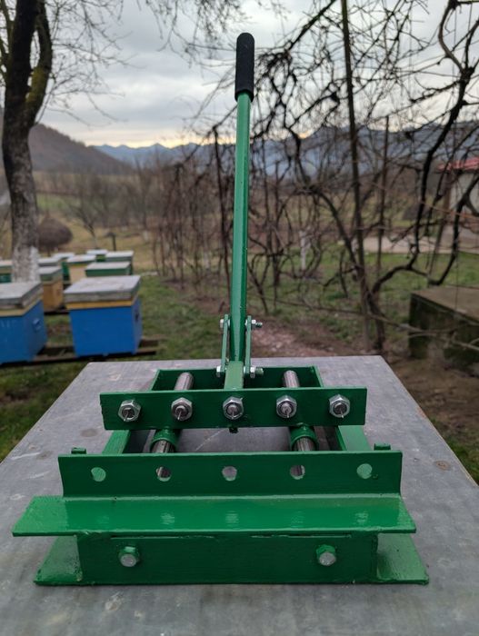 Masina de găurit rame apicole