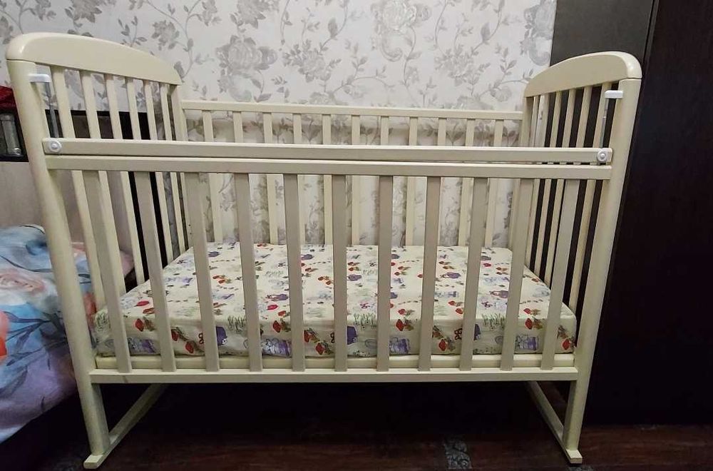 Кровать детская в отличном состоянии