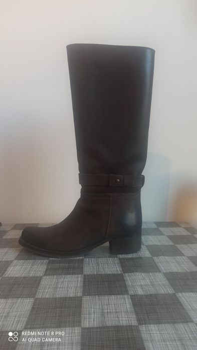 Ботуши от естествена кожа. Размер 37