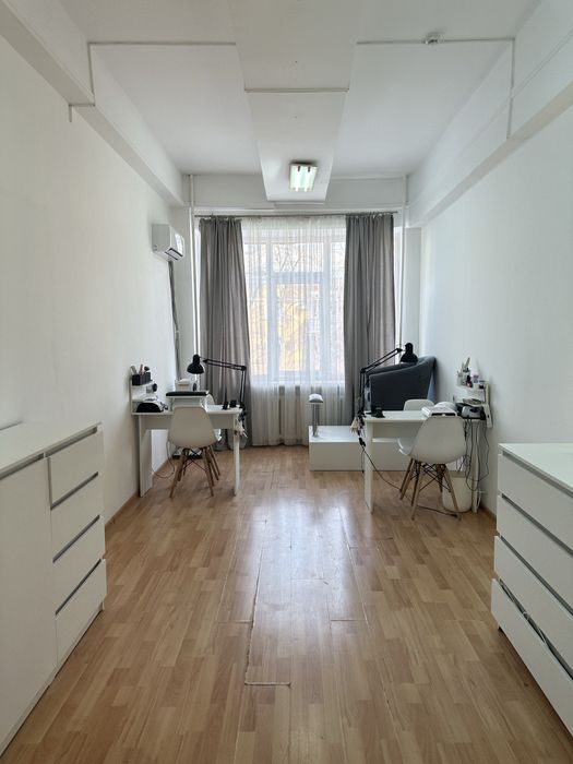 Аренда маникюрный столик