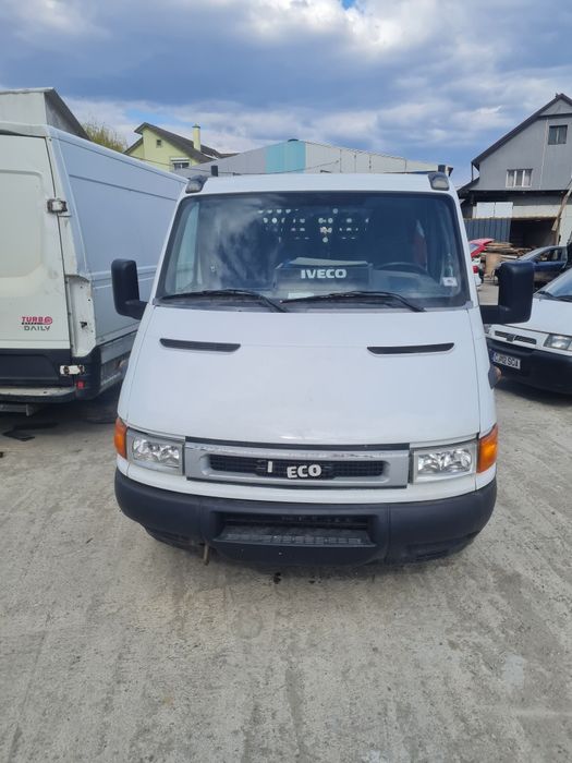 Dezmembrez Iveco Daily 2.8 diesel