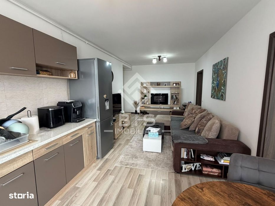 Apartament de vanzare 3 camere mobilat si utilat — fotografia 3