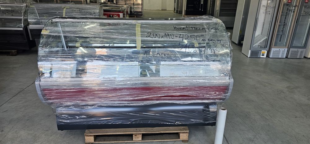 Месарска хладилна витрина 200х110 см