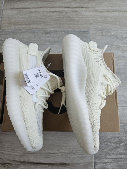 Yeezy boost 350 v2
