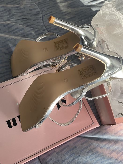 Сандали на ток - 38