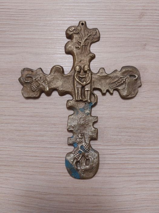 Стари религиозни кръстове