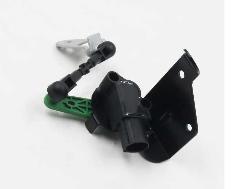 Senzor nivel NOU spate stanga VW Golf 7 VII Audi A3 Skoda Superb Seat