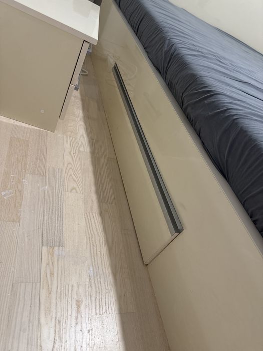 Pat 160x 200 si 140x 200 mdf infoliat cu 2 noptiere