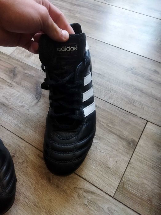 Ghete fotbal Adidas Kaiser 5