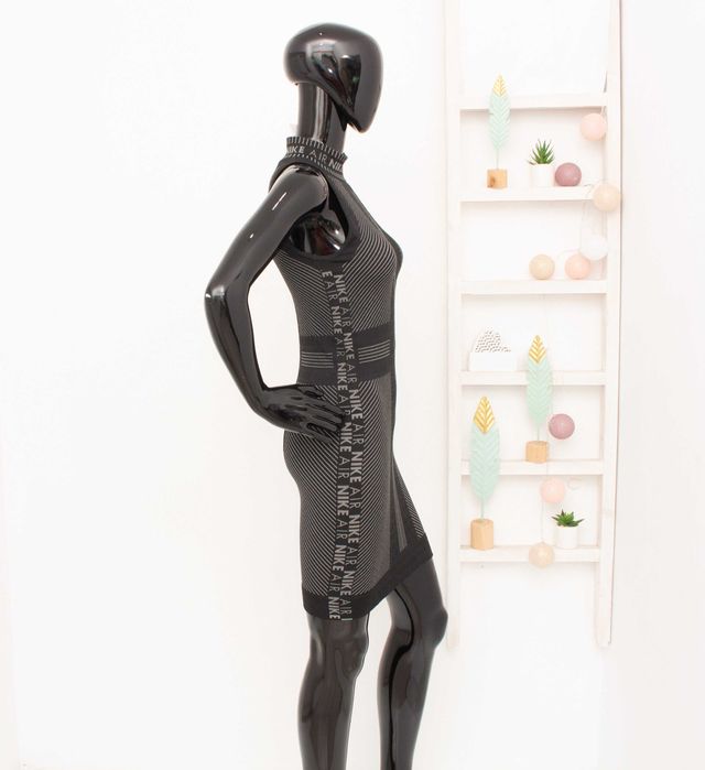 Nike Air Оригинална дамска рокля безшевна черно сива лого S