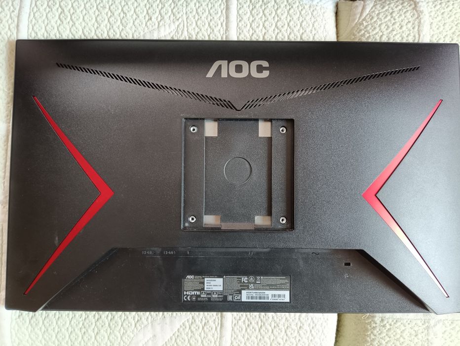 AOC 24G2ZE/BK 24" 240Hz – ЗА ЧАСТИ (счупена матрица)
