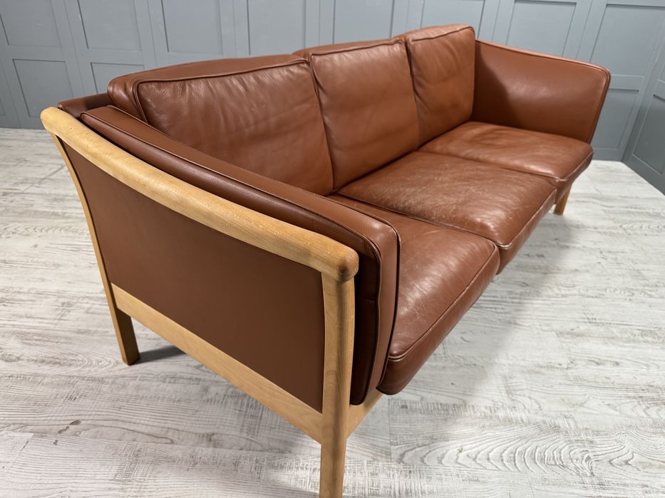 Датски диван 3-ка естествена кожа Д990