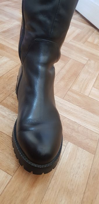 Продам Женские сапоги