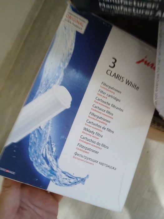Totul la gramada haine articole diferite pt piata noi
