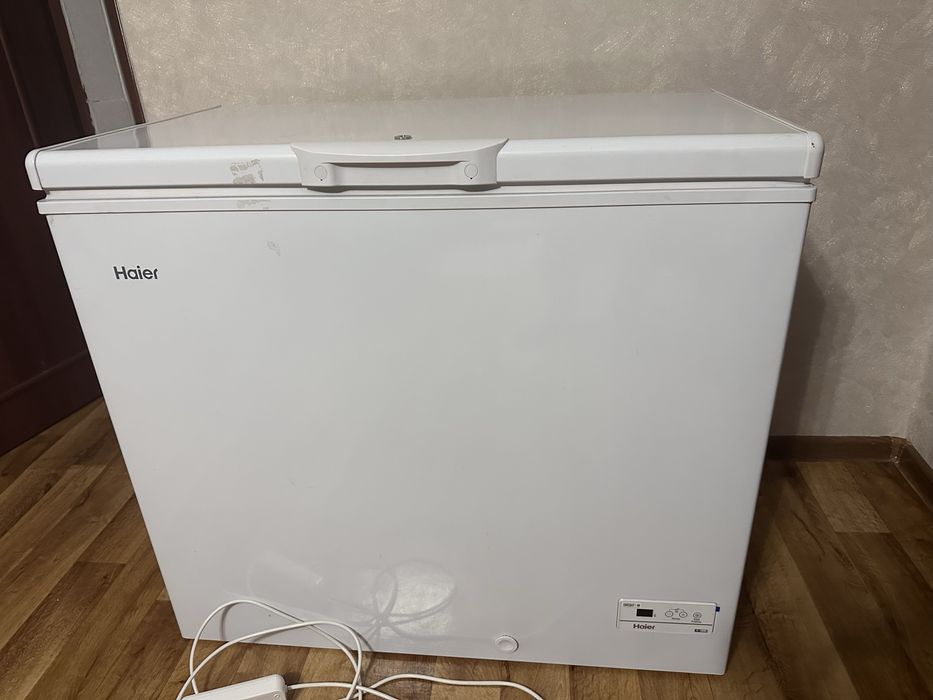 Продам морозильник Haier