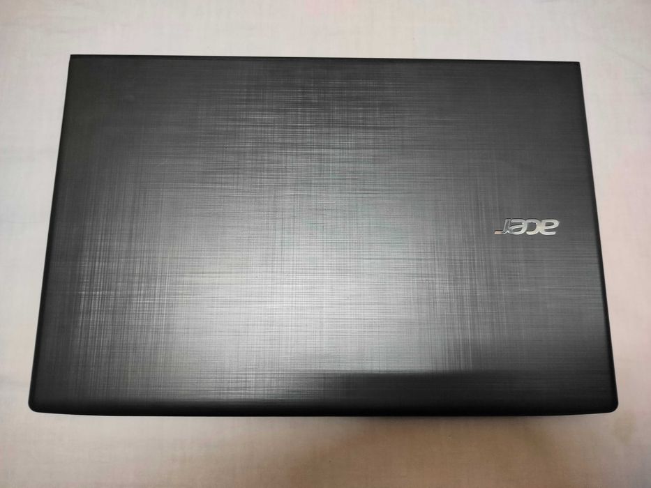 Ноутбук Acer Aspire E5-576G-55Y4