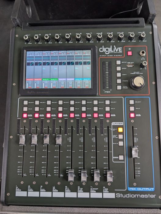 Mixer Digital Studiomaster Digilive 16