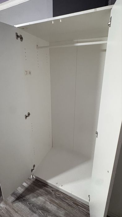 Шкаф IKEA, 3-дверный, белый