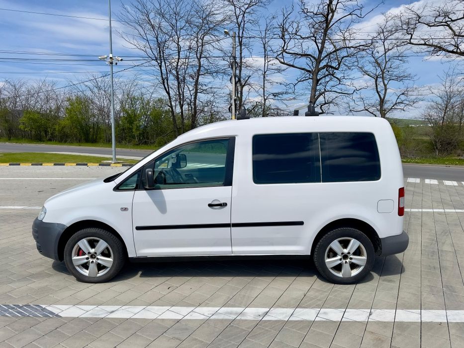 Vw caddy 1.9TDI 105 cai 2004 navigatie 5 locuri