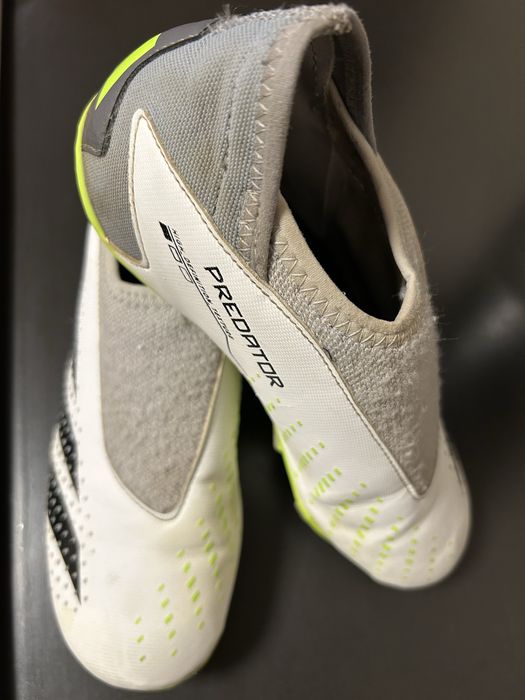 Детски футболни обувки