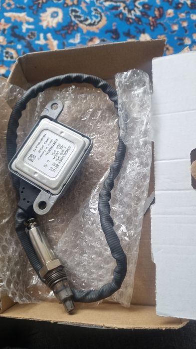 Original Mercedes-Benz senzor noxe.