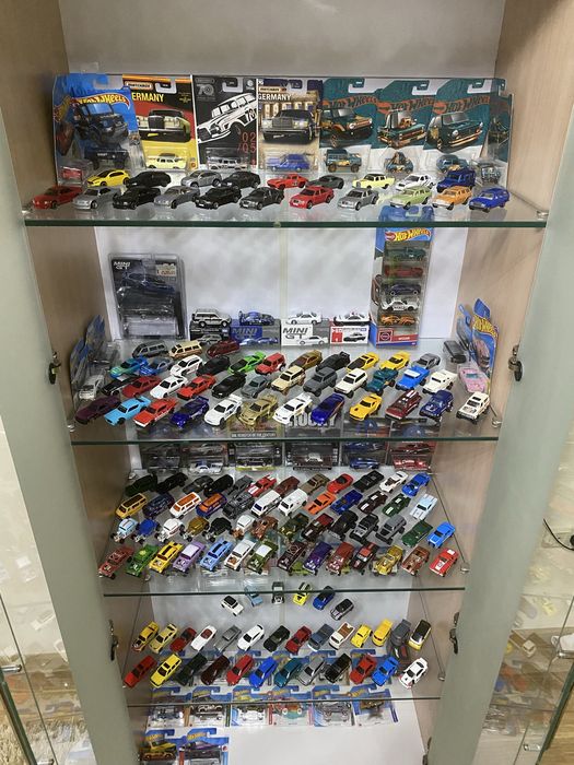 Коллекция Hot wheels/matchbox/greenlight/tomics