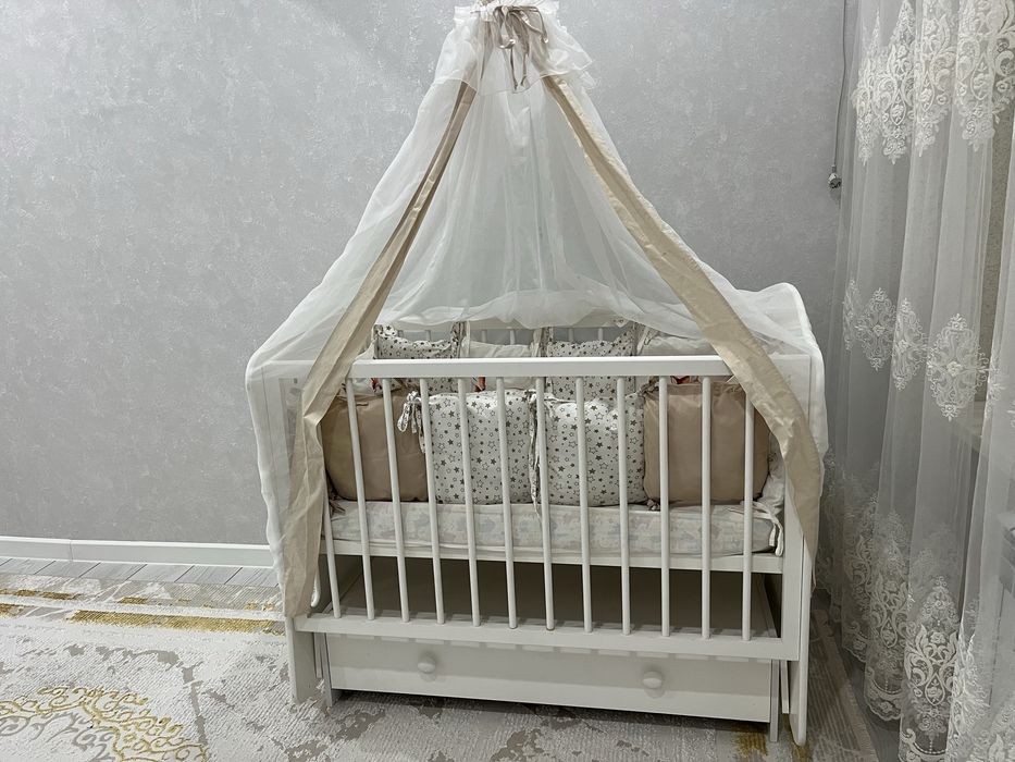 Детская кровать манеж