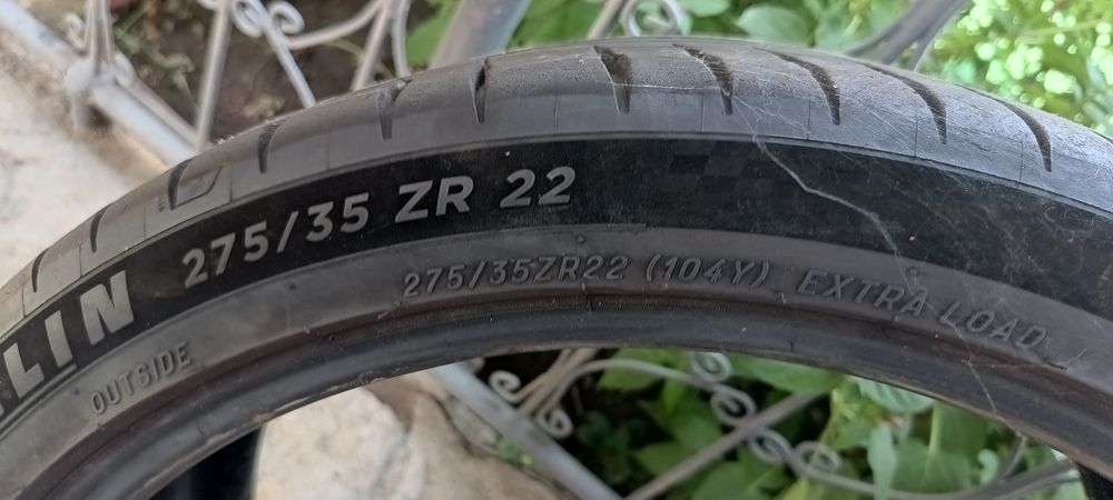 Гума  275 35 22 цола