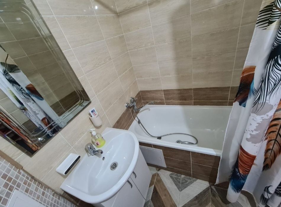 Абая. 1-но комнатная посуточно