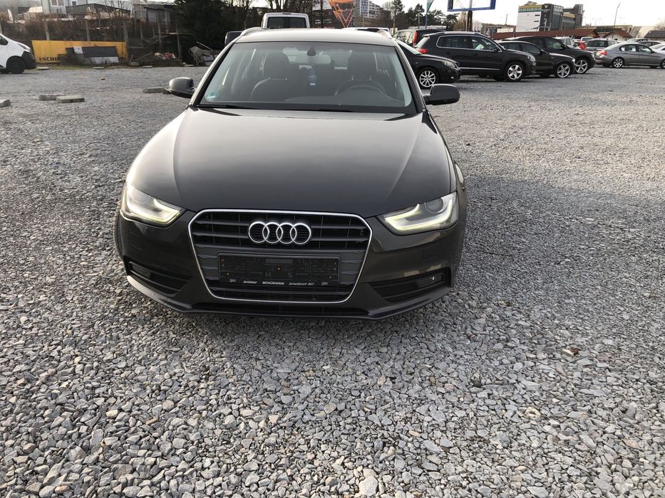 Audi A4 B8 2.0 TDI 2012 bi-xenon