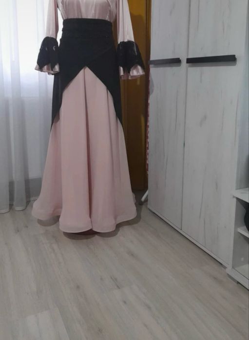 Rochie cu brâu detaşabil