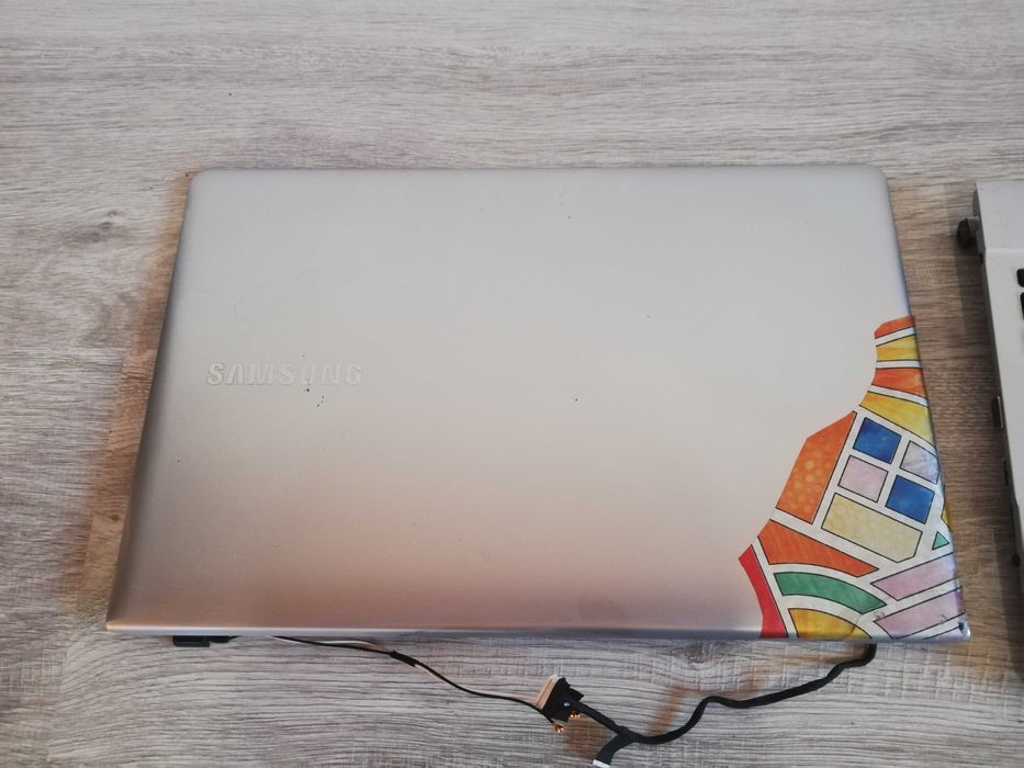 Samsung NP270E5V-K03BG