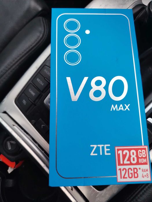 Продава се. V80 128gb.na 12gb.ram