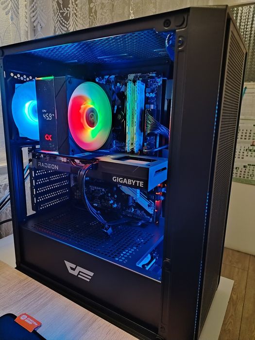 Геймърски компютър Ryzen 7 3700X / RX 6600 8GB / 16GB RAM – Перфектен за 1080p!