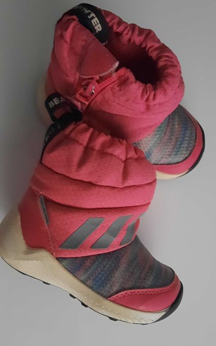 Ghetute de zapada Adidas - marimea 20