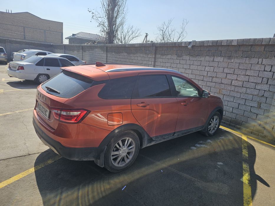 Lada Vesta cross 1.6 mehanika