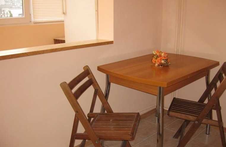 Дава се под наем Тристаен апартамент в София, Люлин 10 - 100 кв.м за 425 € - Снимка #2