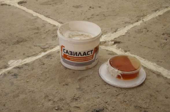 Двухкомпонентный полиуретановый герметик Сазиласт 24 для швов диформ