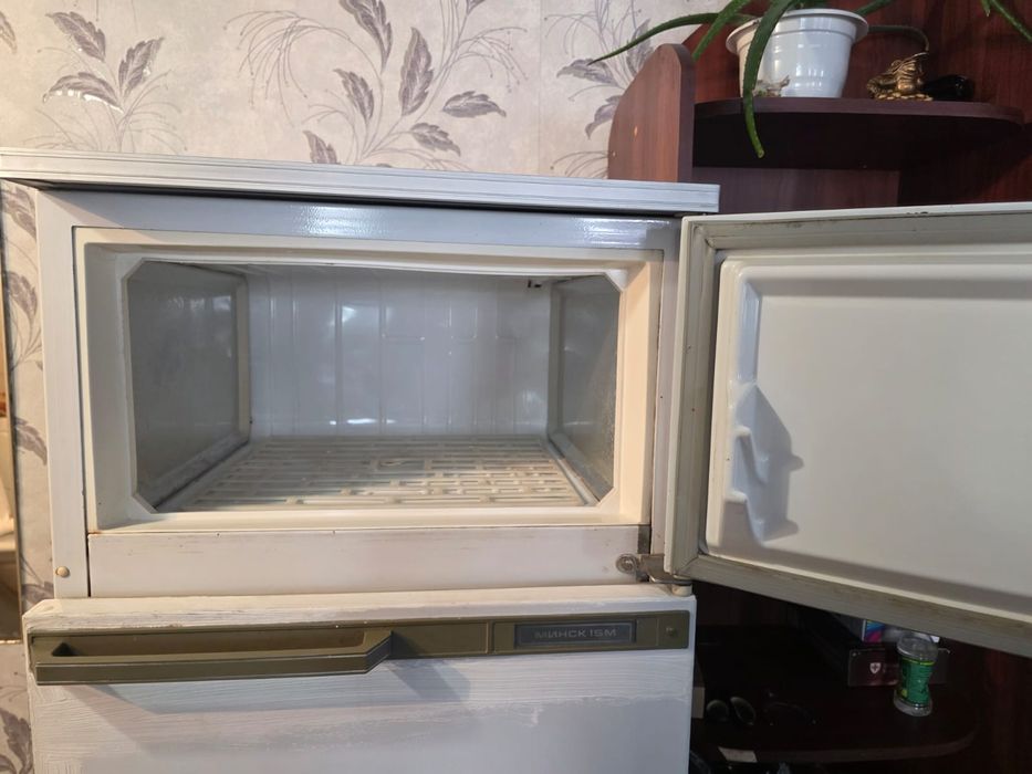 Холодильник бу Минск 15м