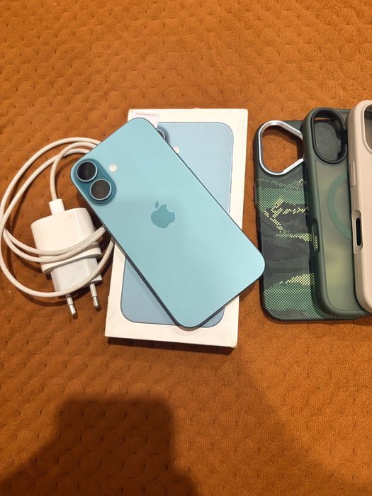 Продам iphone 16 128gb teal