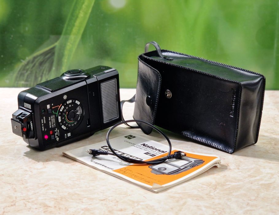 Светкавица National PE-250S