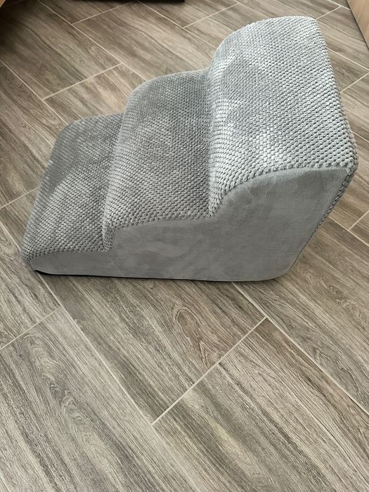 Стълба за кучета