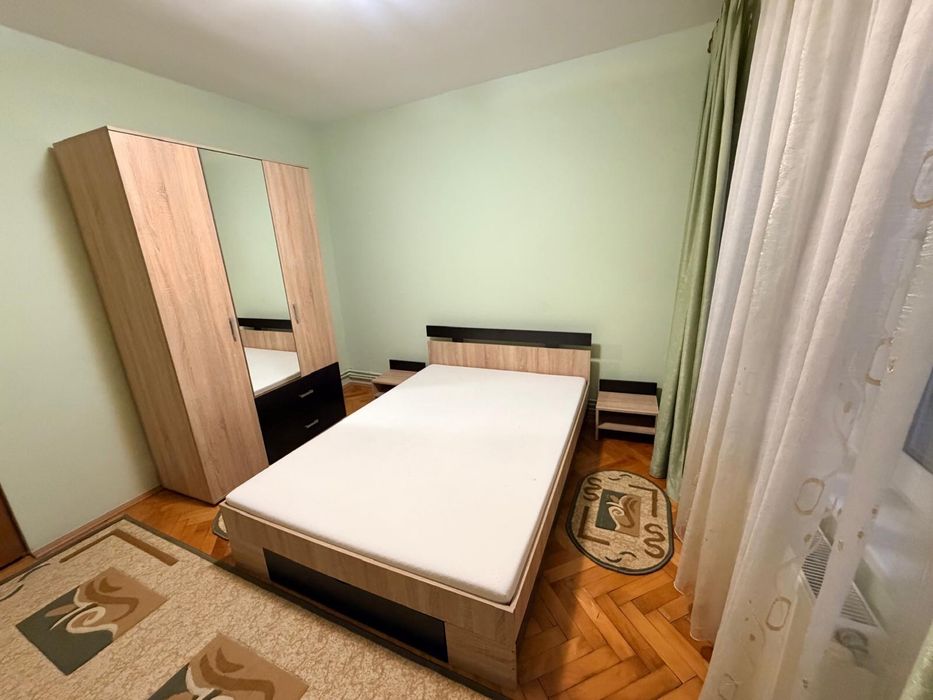Apartament 3 camere, 2 bai de inchiriat