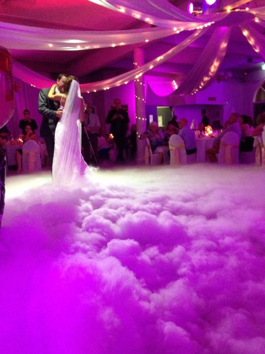 Laser dans,Baloane cu Fum,Sori Rotitori,Cabina Foto,Oglinda magica,Bar Mobil