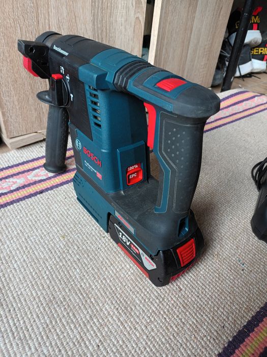 Rotopercutor bosch 18v
