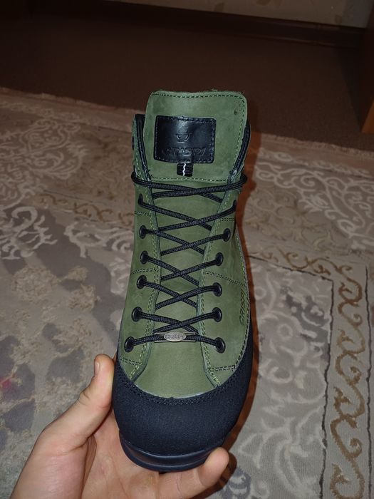 Продаётся Обувь CRISPII размер 43 новый